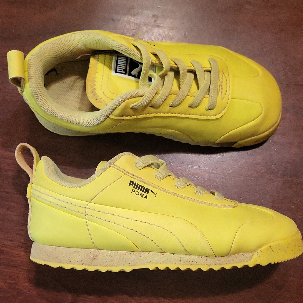 Puma Roma Vibrant Yellow Sneakers